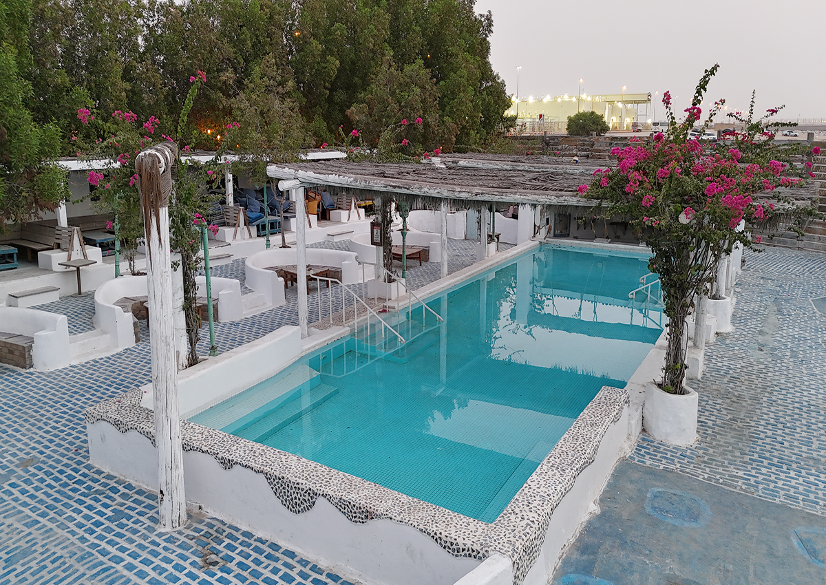 Bahar Club Scene 2